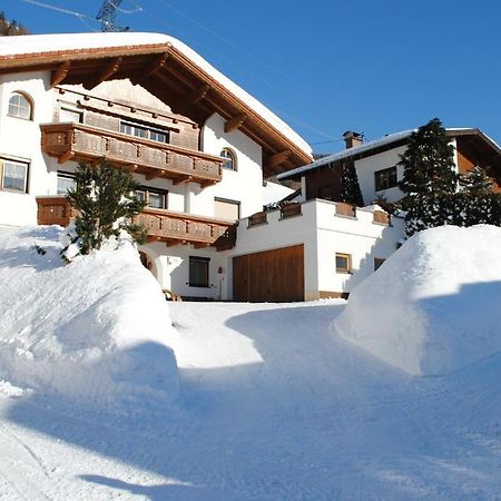 Apartment Maierhof Флірш Екстер'єр фото